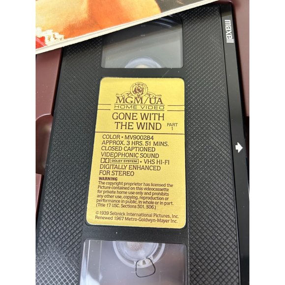 Vintage Deluxe GONE WITH THE WIND 2 VHS Box Set MGM/UA Souvenir Booklet - Picture 10 of 13